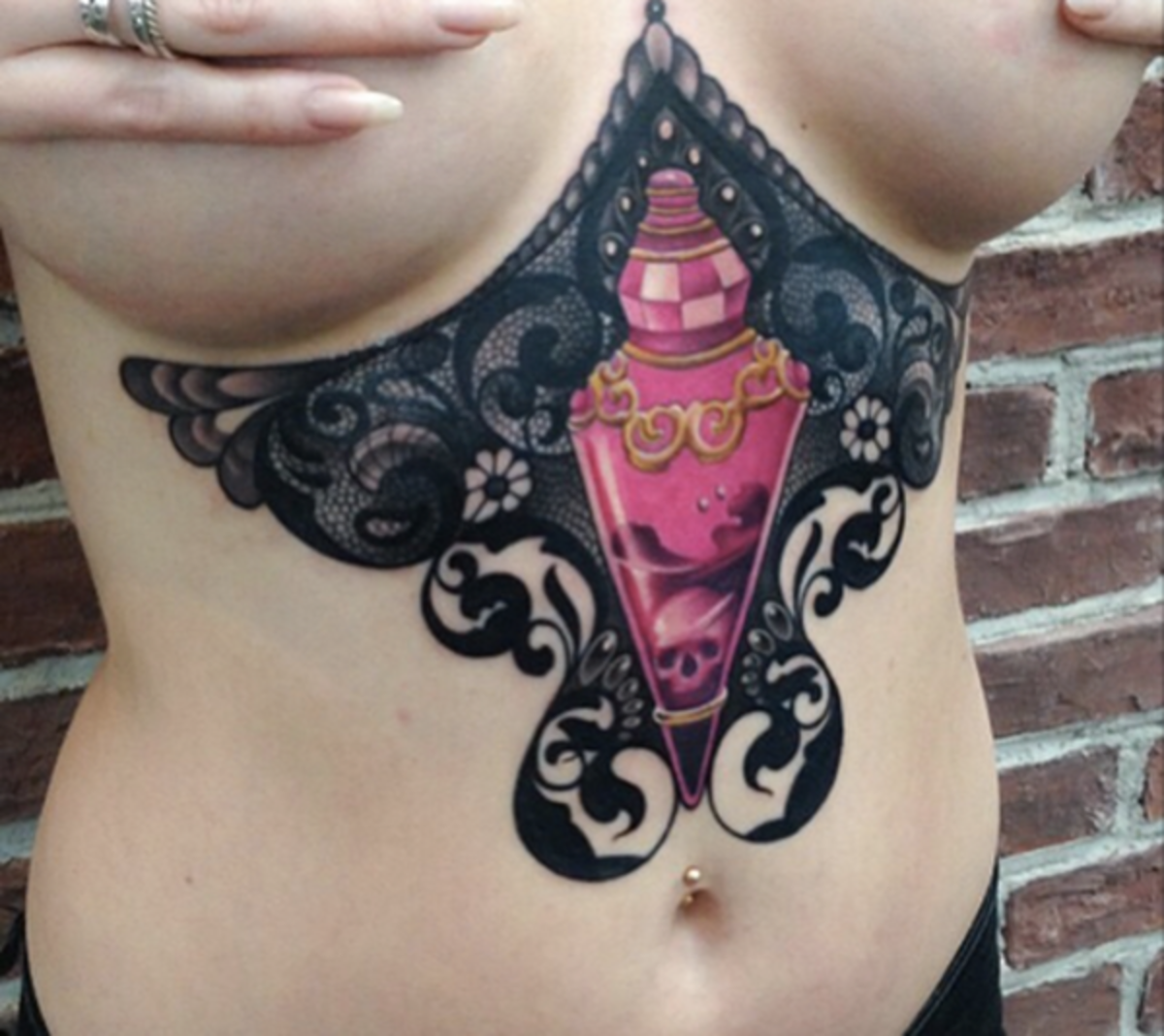 underboobpinkvase